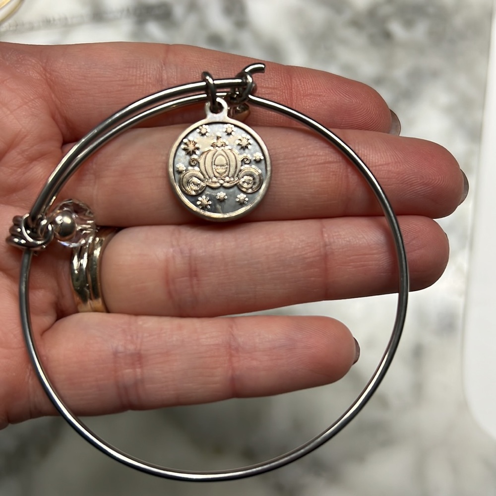 Cinderella bracelet - Picture 3 of 3